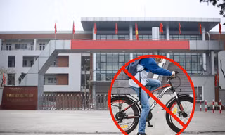 Một trường Tiểu học tại Hà Nội không cho học sinh đi xe đạp đến trường, lý do là gì?