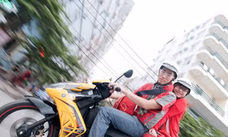 An toàn khi đi xe máy hai người