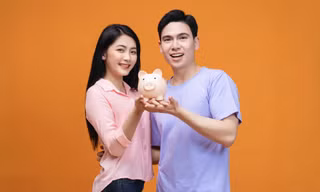 Gửi tiền tiết kiệm trở lại “đường đua” kênh đầu tư sáng giá