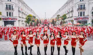 Danko City - Giáng sinh diệu kỳ với 300 ông già Noel