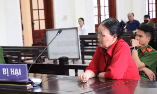 Bị lừa 600 triệu tiền 'chạy án' cho con, bị hại nghẹn ngào xin tòa không phạt tù kẻ lừa đảo