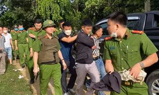 Bao vây đồi keo, bắt nghi phạm giết người sau gần 2 giờ gây án