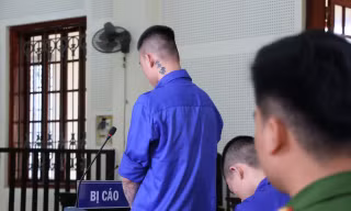 Vết trượt dài của thiếu niên 16 tuổi sớm 'vùi đầu' vào ma túy