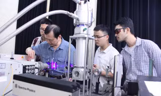 Nghiên cứu khoa học tại trường ĐH Khoa học Tự nhiên, ĐHQGHN