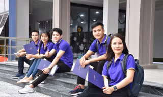 Nghỉ học hết tháng 3, hiệu trưởng viết tâm thư gửi sinh viên