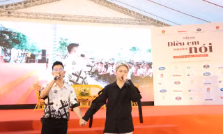 Bảo Hân và Quang Anh hát, kể chuyện bạo lực trắng