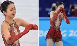 Tại sao nữ VĐV trượt băng nghệ thuật 19 tuổi ở Olympic Mùa Đông vừa biểu diễn vừa khóc?