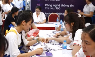 Chưa nhận được giấy báo nhập học đại học, các bạn nam xin giấy chuyển NVQS thế nào?