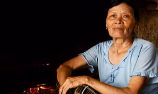 Chồng chết đứng khi chứng kiến vợ giết con
