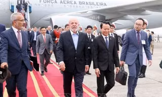 Tổng thống Brazil tới Hà Nội, bắt đầu chuyến thăm cấp Nhà nước đến Việt Nam