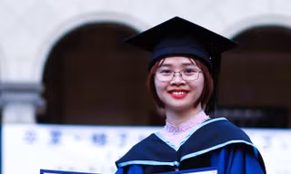 Vươn lên từ đồi chè, cô gái chinh phục bằng tiến sĩ Đại học Tokyo