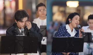 "Anh trai" Bùi Công Nam bật khóc khi nghe Anh Tú Voi và diva Mỹ Linh hát
