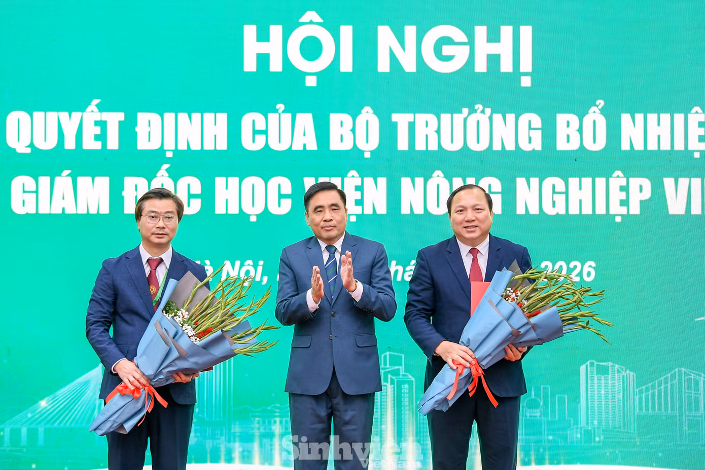 sv-hoc-vien-nong-nghiep2.jpg