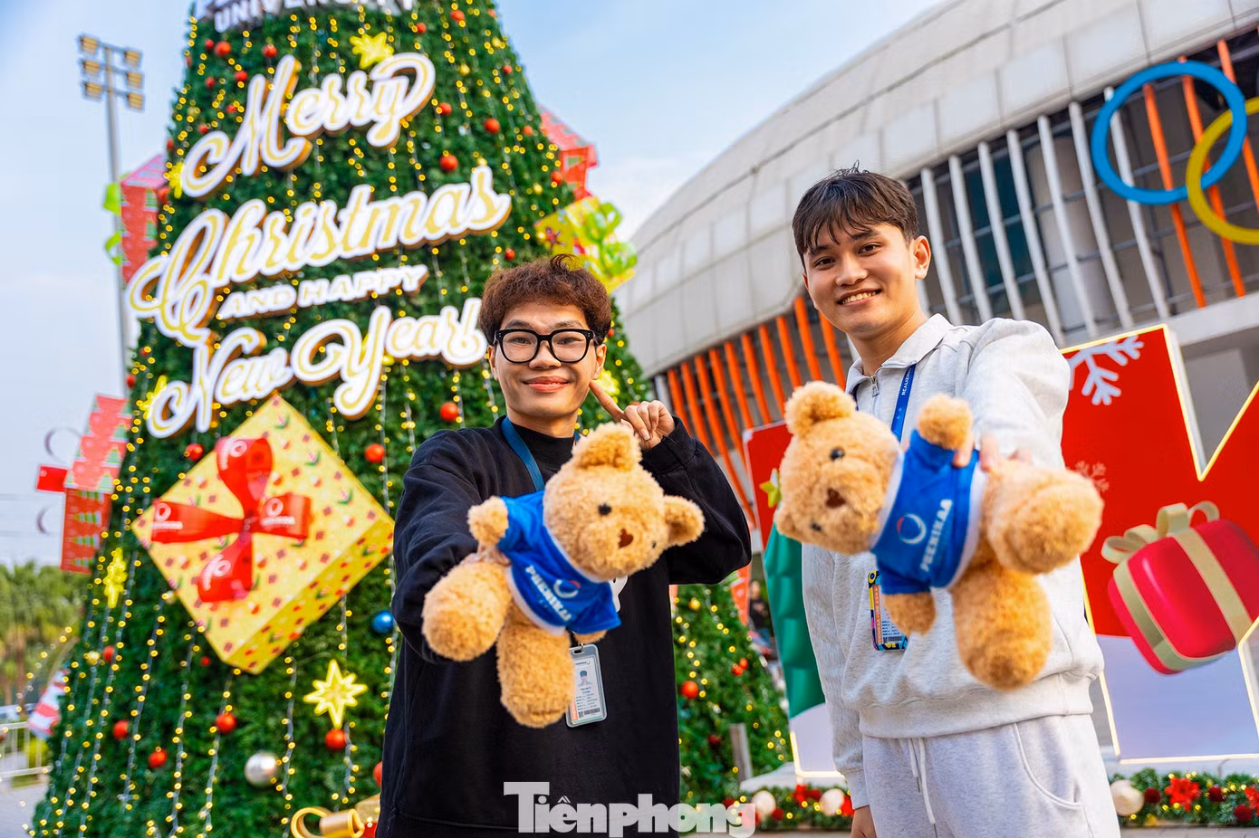 tp-cay-thong-noelpka04408.jpg