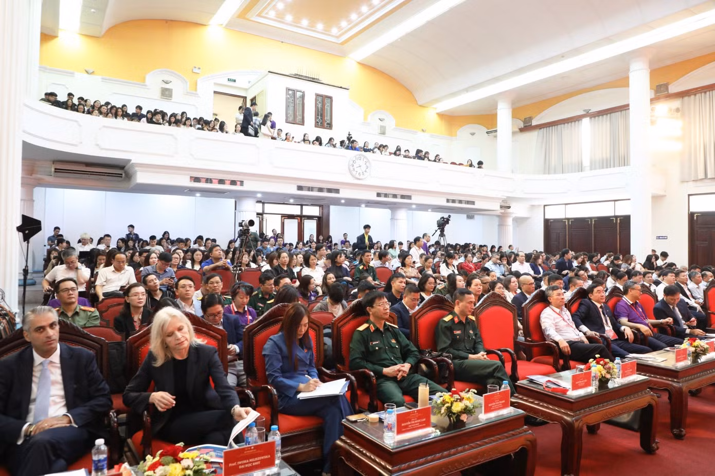 hoi-thao-cong-nghe-esl-2048x1365.jpg