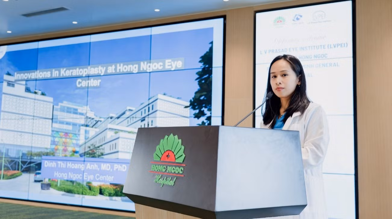 TS.BS Đinh Thị Hoàng Anh - Trưởng khoa Mắt, BVĐK Hồng Ngọc phát biểu tại buổi ký kết.