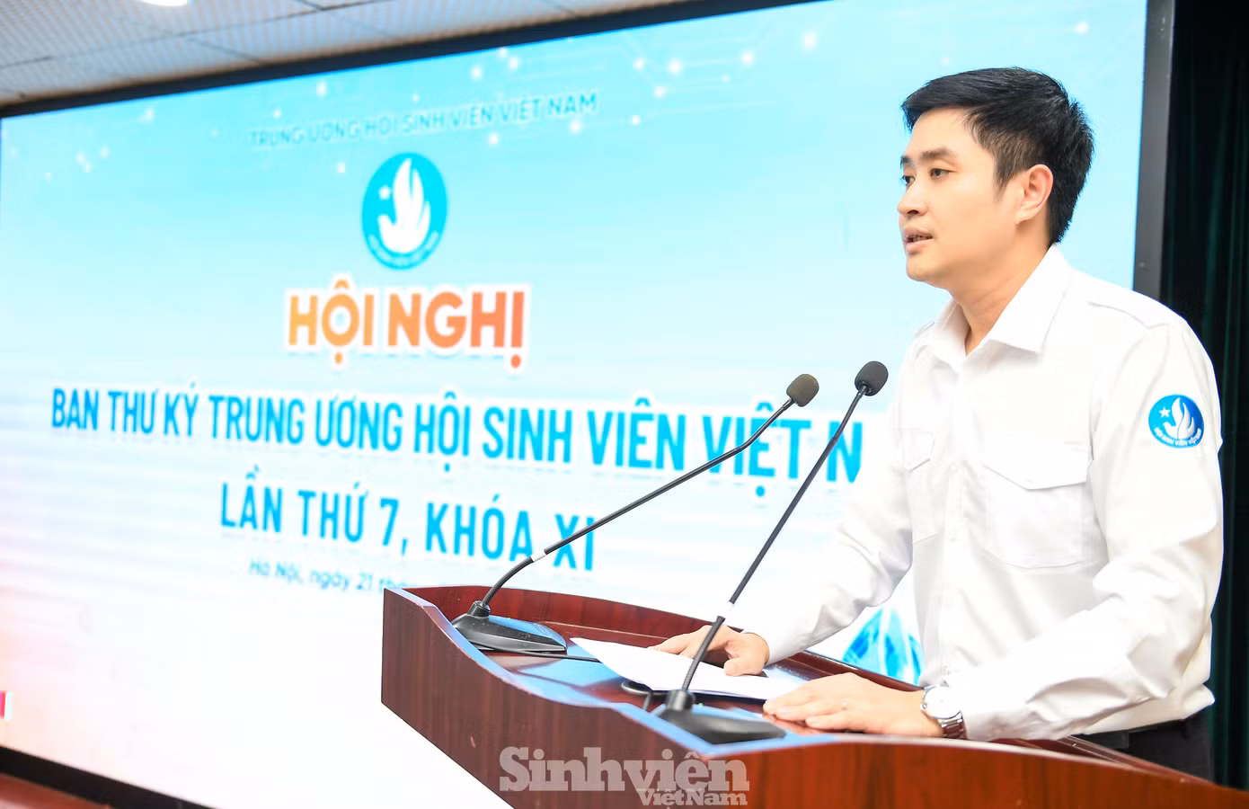 sv-ban-thu-ky8.jpg