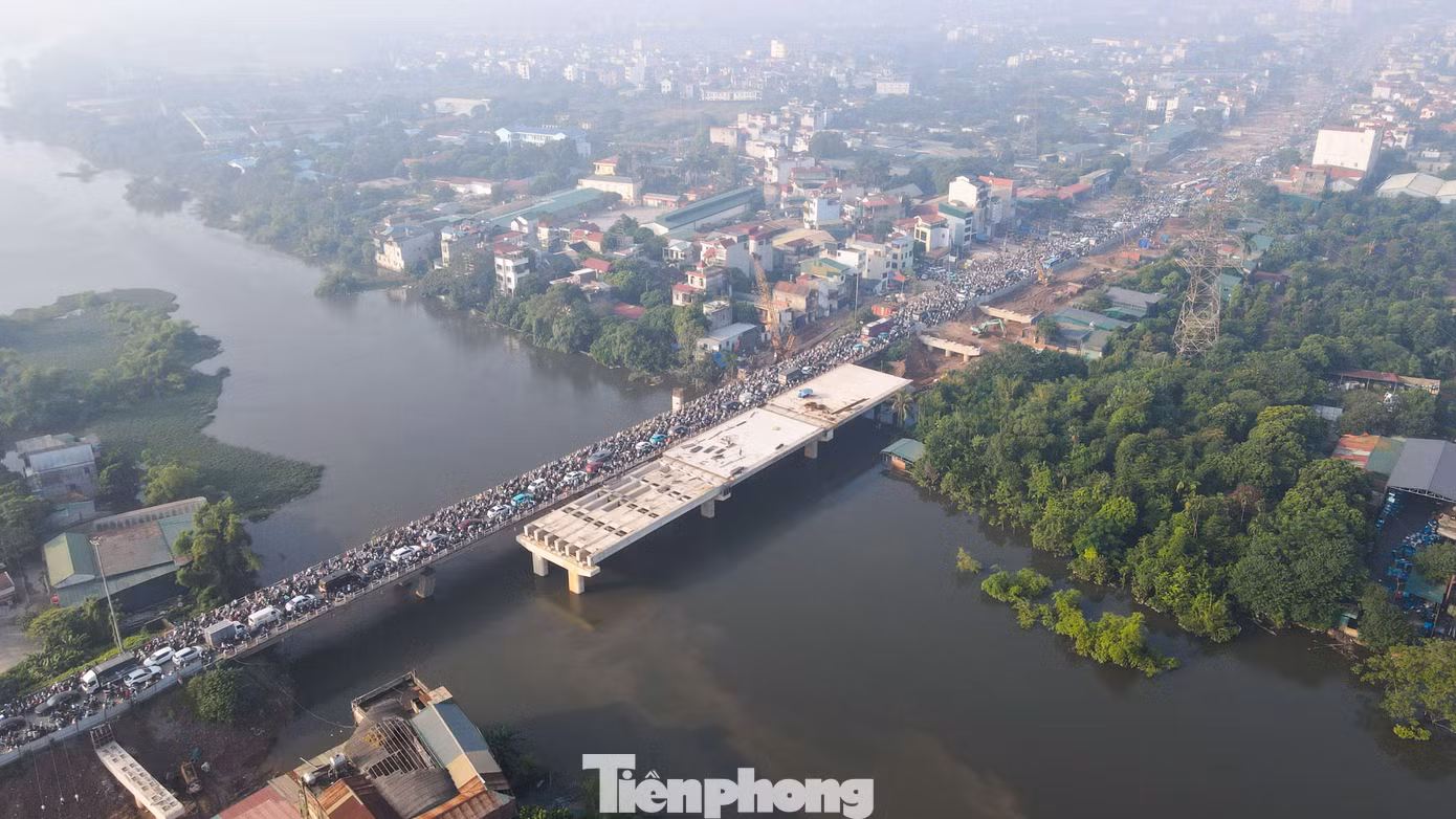 tp_cau-mai-linh8.jpg