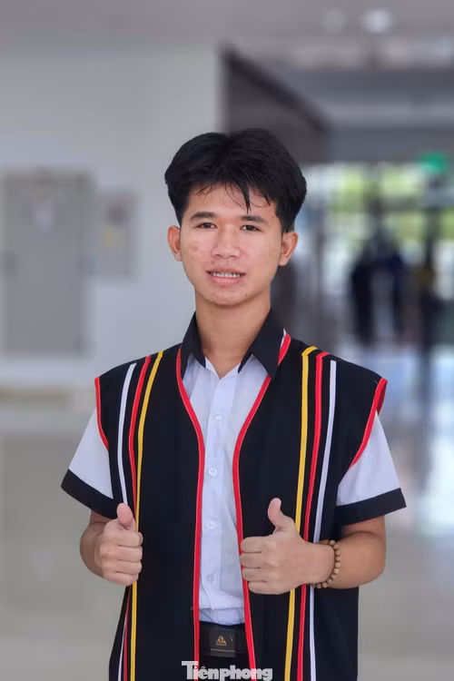 tp_nguyen-hoang-thanh-hao-2.jpg