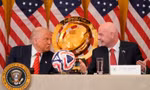 Chủ tịch FIFA lại đối diện thêm rắc rối vì ủng hộ Tổng thống Mỹ