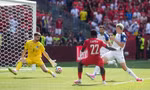 Chủ nhà Canada thoát hiểm trận ra quân, giành điểm số đầu tiên trong lịch sử World Cup 