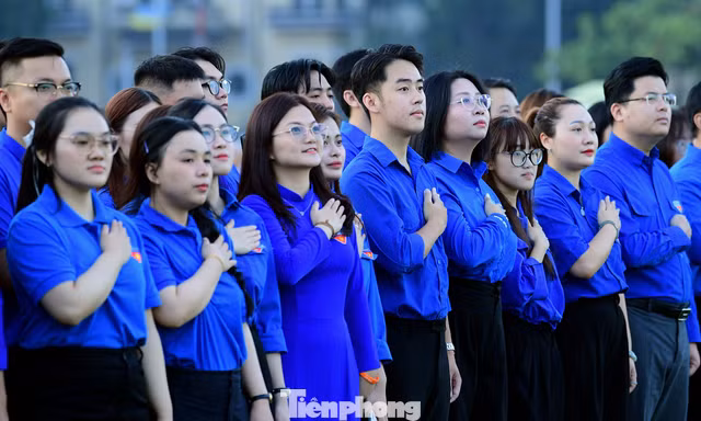 Tuổi trẻ Thủ đô cùng chung nhịp đập 'Triệu trái tim yêu Tổ quốc'