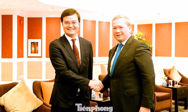 Bí thư thứ nhất Trung ương Đoàn Bùi Quang Huy chào xã giao Thủ tướng Campuchia Hun Manet