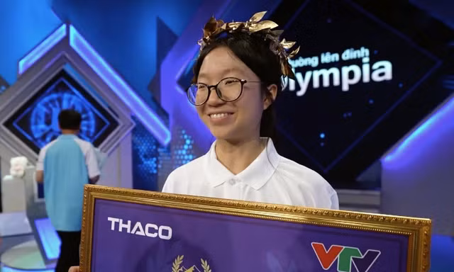 Nữ sinh Vinschool sở hữu điểm SAT top đầu thế giới, ngược dòng giành vòng nguyệt quế Olympia