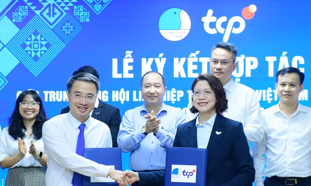 Đồng hành tiếp năng lượng cho thanh niên Việt Nam trong thời kỳ mới