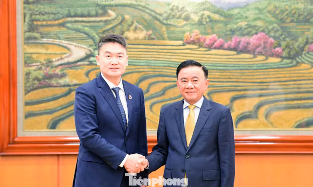 Thường trực Ban Bí thư Trần Cẩm Tú tiếp đoàn đại biểu T.Ư Đoàn TNNDCM Lào