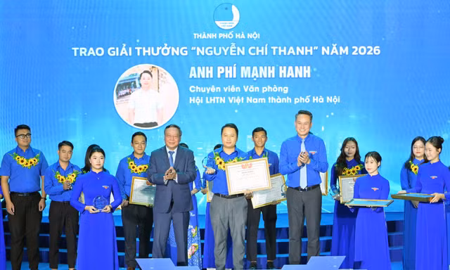 Tuyên dương 25 cán bộ, hội viên Hội LHTN Việt Nam TP Hà Nội tiêu biểu