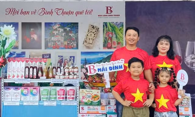 Từ ổ bánh mì sẻ nửa đến thương hiệu OCOP 4 sao của nhà nông trẻ