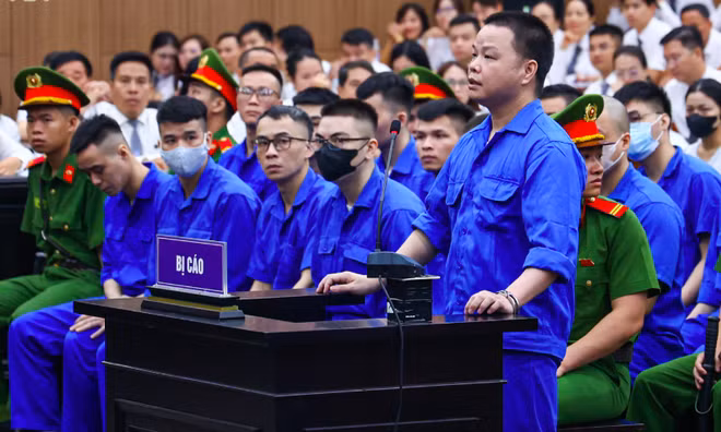 Mr Hunter khai từng nạp tiền vào sản chơi nhưng lãi nhiều hơn lỗ