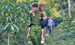 Tìm thấy cụ bà 79 tuổi đi lạc gần 4 ngày trong rừng ở Tuyên Quang
