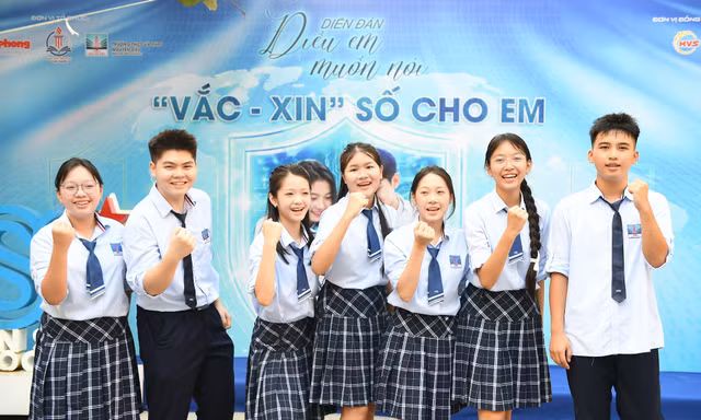 Diễn đàn Điều em muốn nói: Muốn teen có “sức đề kháng số”, người lớn cần làm gì?