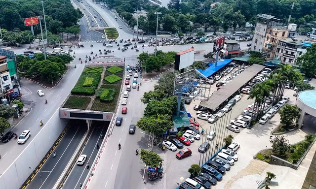 Thủ đô Hà Nội sẽ kiểm soát xe vào vùng cấm xe máy xăng bằng hình thức nào?