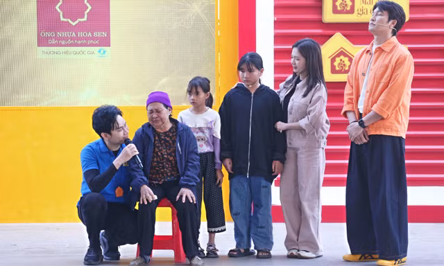 Đình Tú - Ngọc Huyền đồng hành và hỗ trợ em bé mồ côi ăn học đến hết lớp 12
