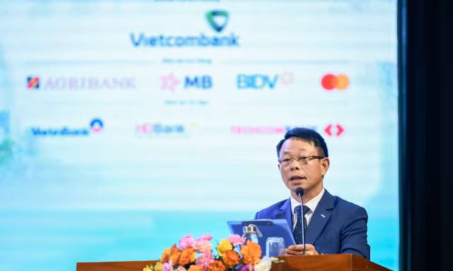 “Chạm số - Sống xanh”: Khi mỗi giao dịch số gắn với trách nhiệm của người trẻ