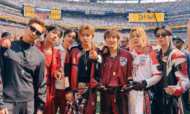 BTS “phá đảo” Chung kết World Cup: Giải mã sắc áo đỏ và phản ứng từ loạt sao