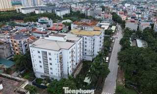 Cảnh lạnh lẽo, lãng phí khu 7 tòa nhà tái định cư bỏ hoang ở Hà Nội