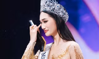 Quỳnh Anh và 5 cô gái bị tước quyền thi Hoa hậu Hoàn vũ 
