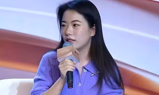 Thần đồng văn học bị thu hồi bằng thạc sĩ