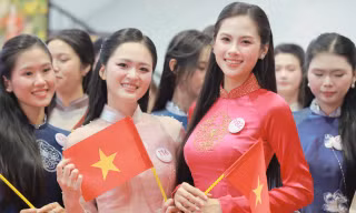 CHUYẾN TÀU ĐỘC LẬP 5 CỬA Ô 