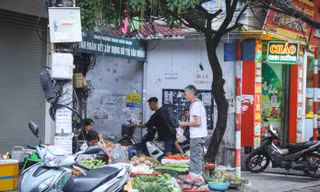 Nhiều xã phường chưa thực hiện nghiêm ‘lệnh’ dẹp chợ cóc, chợ tạm