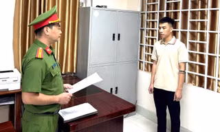 Thái Nguyên: Khởi tố chủ cửa hàng bán gần 1.000 sản phẩm giả mạo Adidas, Dior