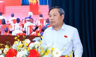 Chủ tịch Hà Nội trả lời về tình trạng ô nhiễm tại bãi rác Xuân Sơn