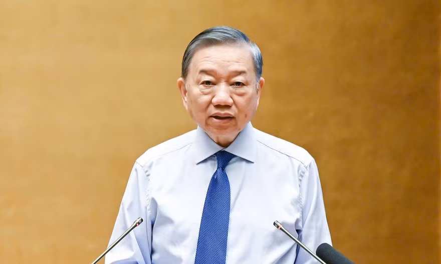 Bộ Chính trị: Ưu tiên áp dụng nguyên tắc có lợi bảo vệ cán bộ có động cơ trong sáng, vì lợi ích chung