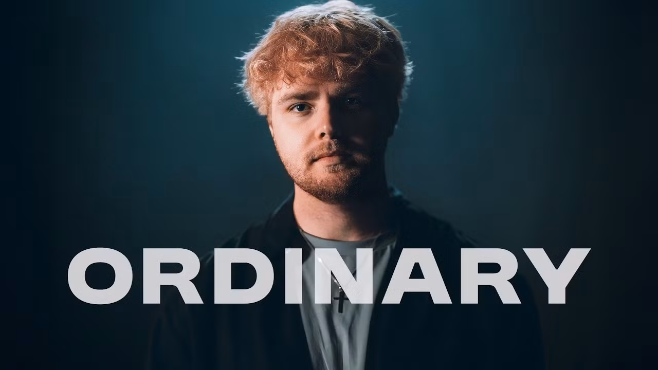 Alex Warren bứt phá mạnh mẽ với hit Ordinary.