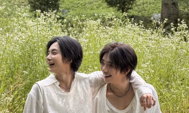 'Bộ đôi đẹp hơn hoa' của SEVENTEEN