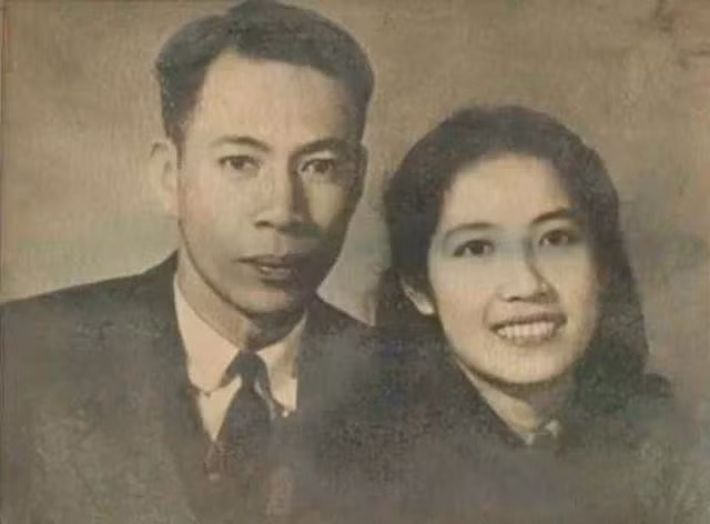 1-anh-cuoi-cua-ong-ba-cao-van-khanh-nguyen-thi-ngoc-toan-anh-bao-dien-bien.jpg